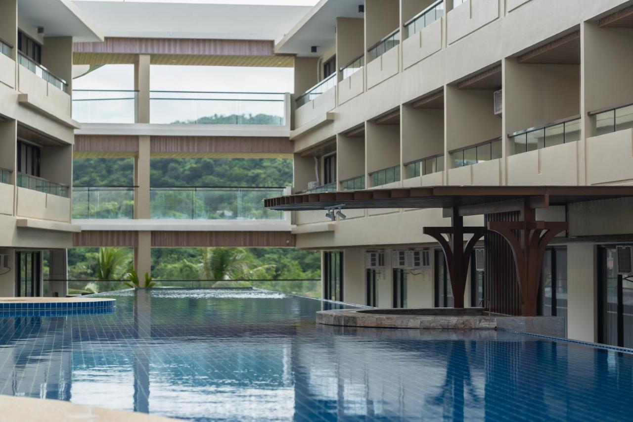 Canyon & Boracay